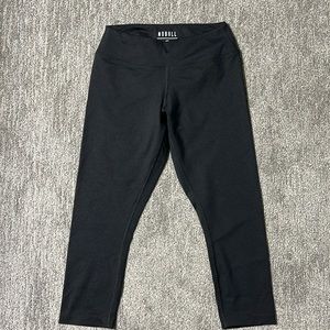 NoBull Midrise Black Crop